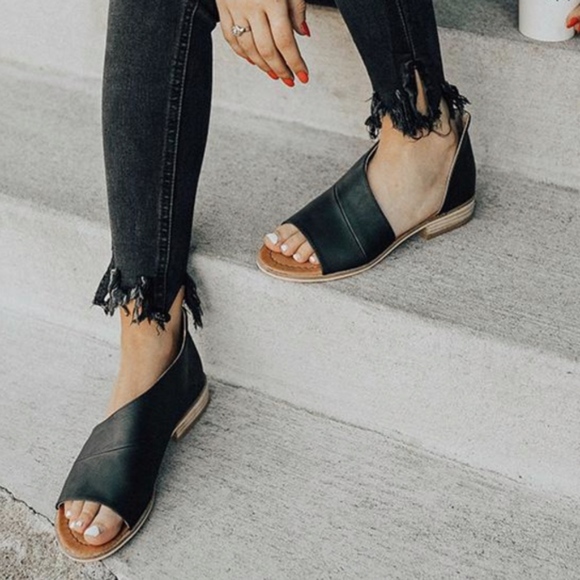 QWENN Cut Out Flats - BLACK    - Picture 3 of 5